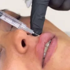 کلینیک زیبایی پریا