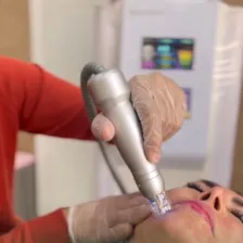 دکتر اعظم طاهری