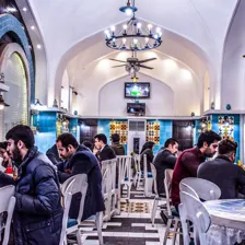 کافه عدسی پناهنده