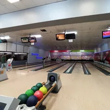 سالن بولینگ عبدو