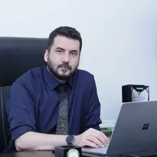 دکتر فرزین داودی