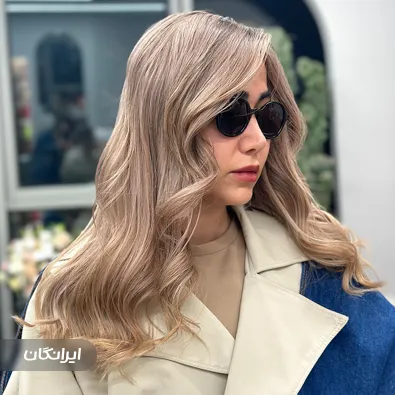 سالن رنگ‌ ولایت زهرا پروین