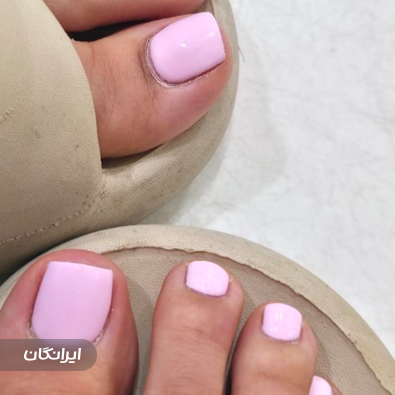 خدمات کاشت ناخن تاتی
