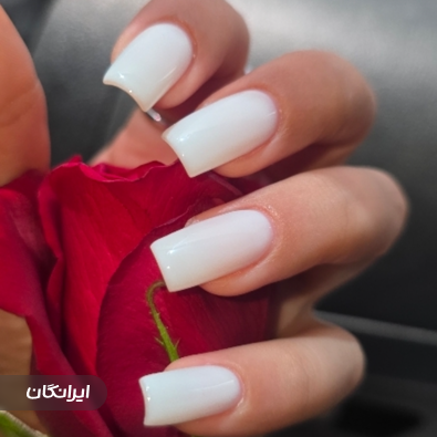 خدمات کاشت ناخن تاتی