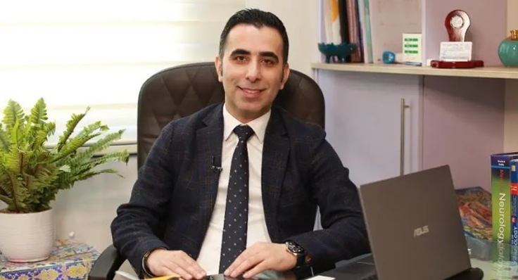 متخصص مغز و اعصاب